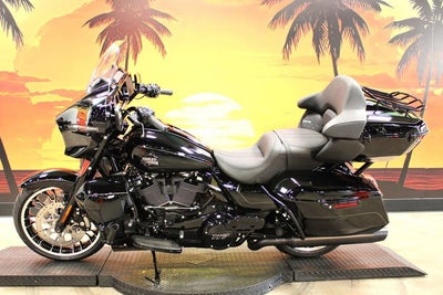 2026 Harley-Davidson FLHXL - Street Glide Limited Base