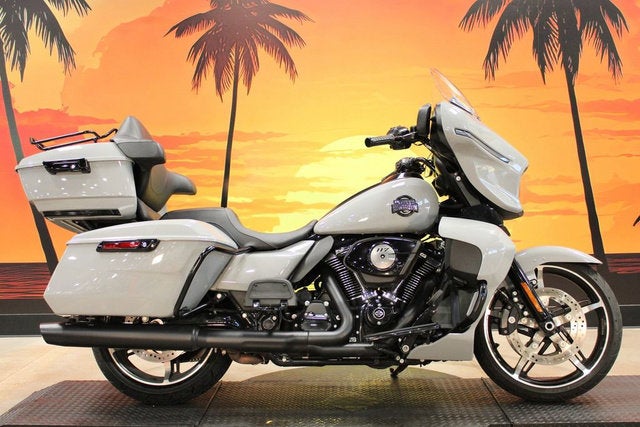 2025 Harley-Davidson FLHXU - Street Glide Ultra Base