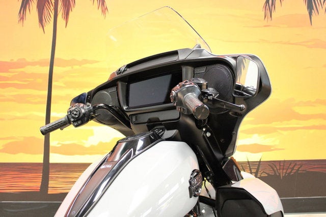 2025 Harley-Davidson FLHXU - Street Glide Ultra Base