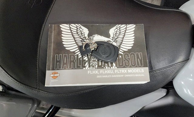 2025 Harley-Davidson FLHXU - Street Glide Ultra Base
