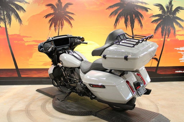 2025 Harley-Davidson FLHXU - Street Glide Ultra Base
