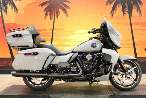 2025 Harley-Davidson FLHXU - Street Glide Ultra Base