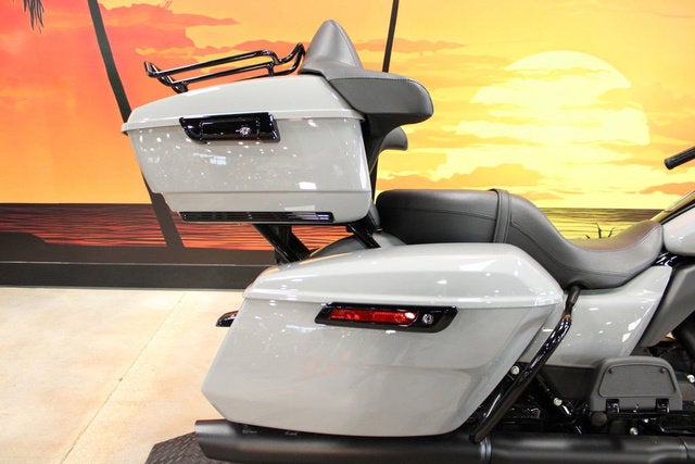 2025 Harley-Davidson FLHXU - Street Glide Ultra Base