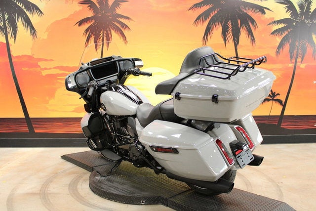 2025 Harley-Davidson FLHXU - Street Glide Ultra Base