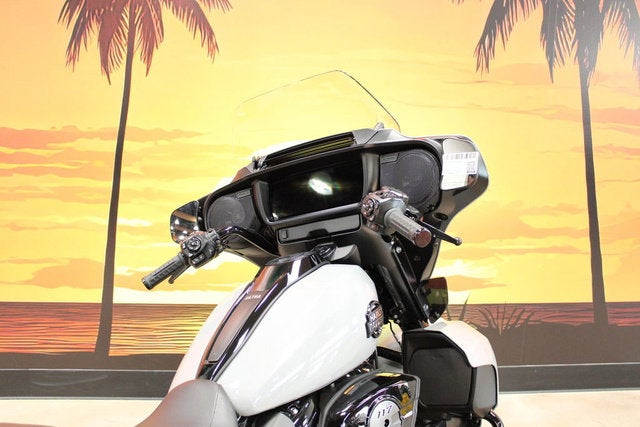 2025 Harley-Davidson FLHXU - Street Glide Ultra Base