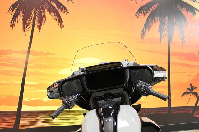 2025 Harley-Davidson FLHXU - Street Glide Ultra Base