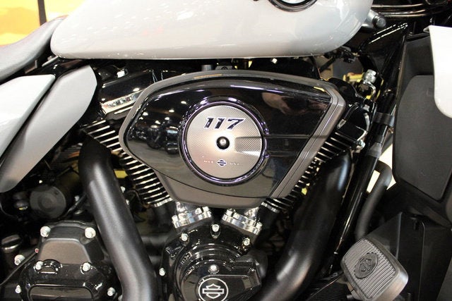 2025 Harley-Davidson FLHXU - Street Glide Ultra Base