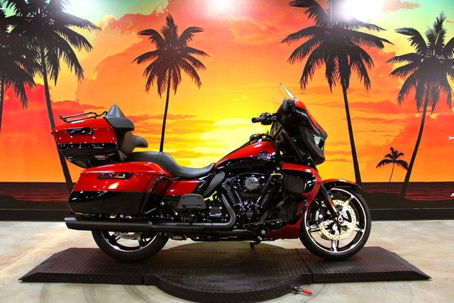 2025 Harley-Davidson FLHXU - Street Glide Ultra Base