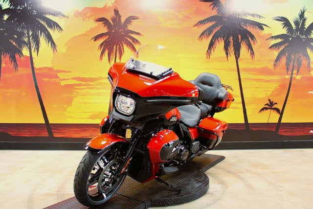 2025 Harley-Davidson FLHXU - Street Glide Ultra Base