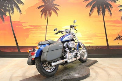 2017 Harley-Davidson Sportster XL1200C - 1200 Custom