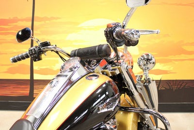 2017 Harley-Davidson FLHR - Road King Base