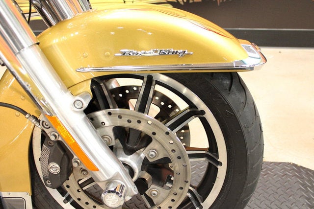 2017 Harley-Davidson FLHR - Road King Base