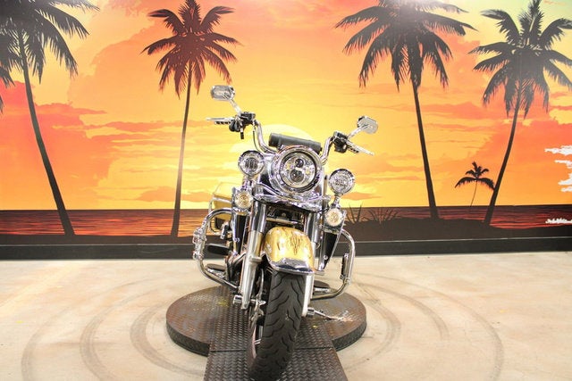 2017 Harley-Davidson FLHR - Road King Base