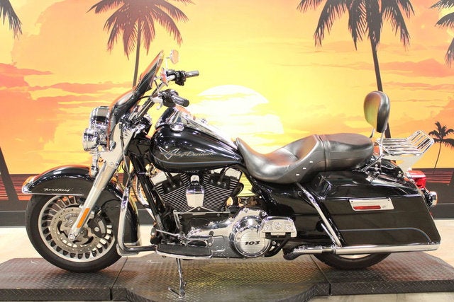 2012 Harley-Davidson FLHR - Road King Base