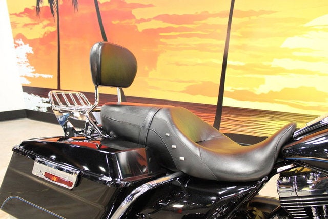 2012 Harley-Davidson FLHR - Road King Base