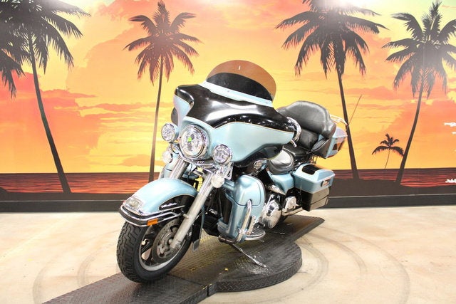 2008 Harley-Davidson FLHTCU - Ultra Classic Electra Glide Base