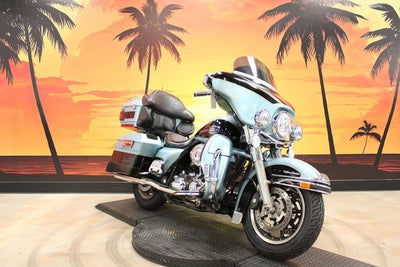 2008 Harley-Davidson FLHTCU - Ultra Classic Electra Glide Base