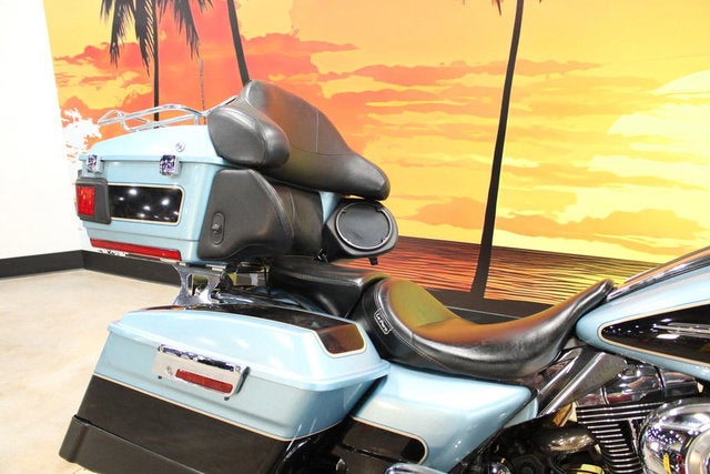 2008 Harley-Davidson FLHTCU - Ultra Classic Electra Glide Base