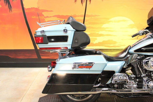 2008 Harley-Davidson FLHTCU - Ultra Classic Electra Glide Base