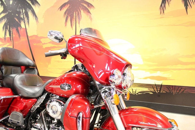2012 Harley-Davidson FLHTCU - Electra Glide Ultra Classic Base