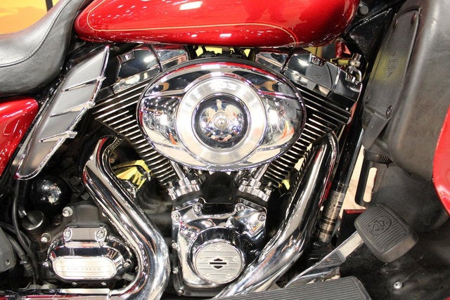 2012 Harley-Davidson FLHTCU - Electra Glide Ultra Classic Base