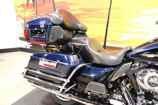 2012 Harley-Davidson Touring FLHTCU - Electra Glide Ultra Classic