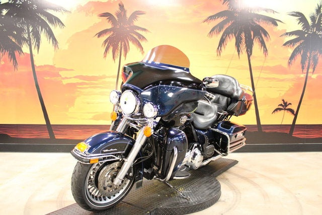 2012 Harley-Davidson Touring FLHTCU - Electra Glide Ultra Classic