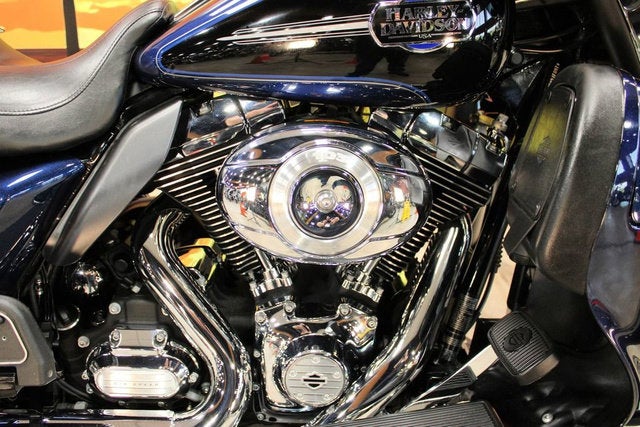 2012 Harley-Davidson Touring FLHTCU - Electra Glide Ultra Classic