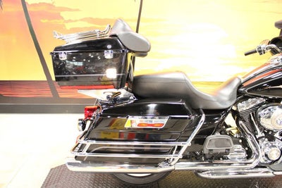 2011 Harley-Davidson Touring FLHTC - Electra Glide Classic