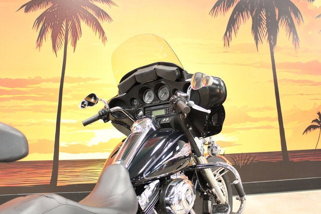 2012 Harley-Davidson Touring FLHTC - Electra Glide Classic