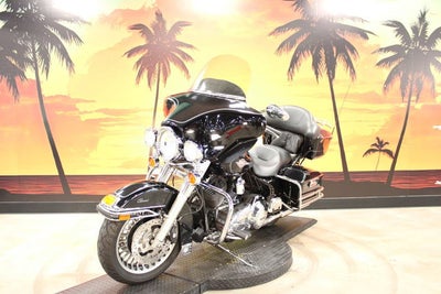 2012 Harley-Davidson Touring FLHTC - Electra Glide Classic