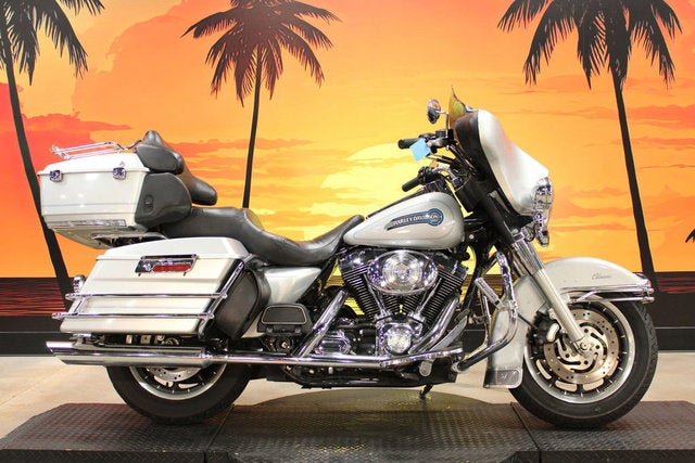 2006 Harley-Davidson FLHTCI - Electra Glide Classic Base