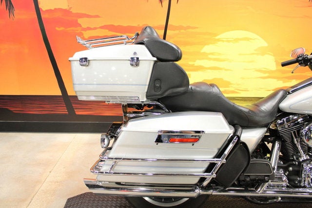 2006 Harley-Davidson FLHTCI - Electra Glide Classic Base