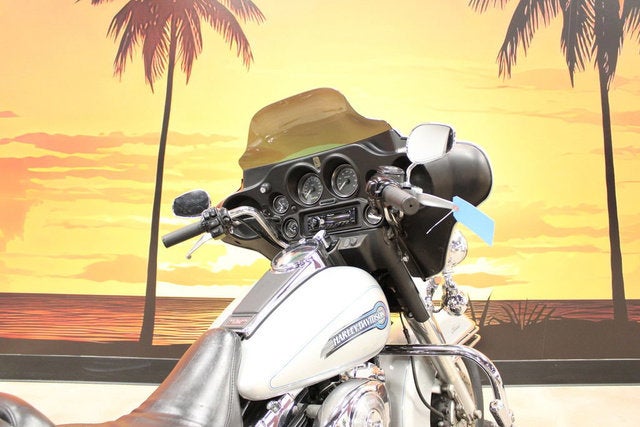 2006 Harley-Davidson FLHTCI - Electra Glide Classic Base