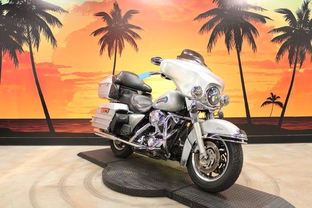 2006 Harley-Davidson FLHTCI - Electra Glide Classic Base