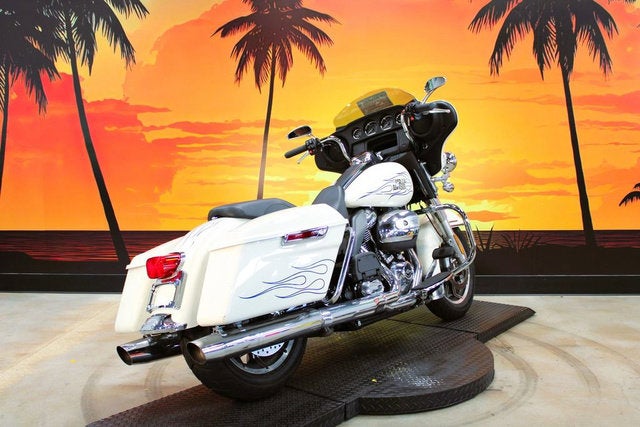 2023 Harley-Davidson FLHTP Base