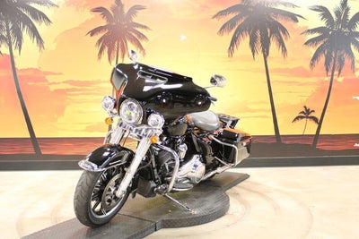 2024 Harley-Davidson FLHTP Base
