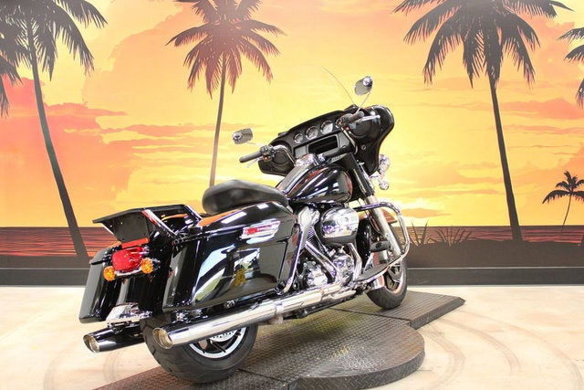2024 Harley-Davidson FLHTP Base