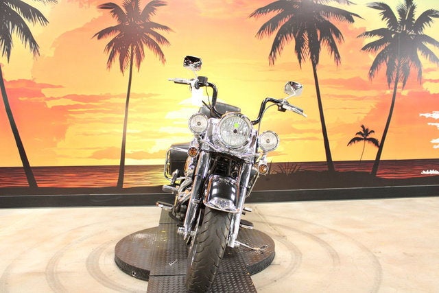 2007 Harley-Davidson FLHRC - Road King Classic Base