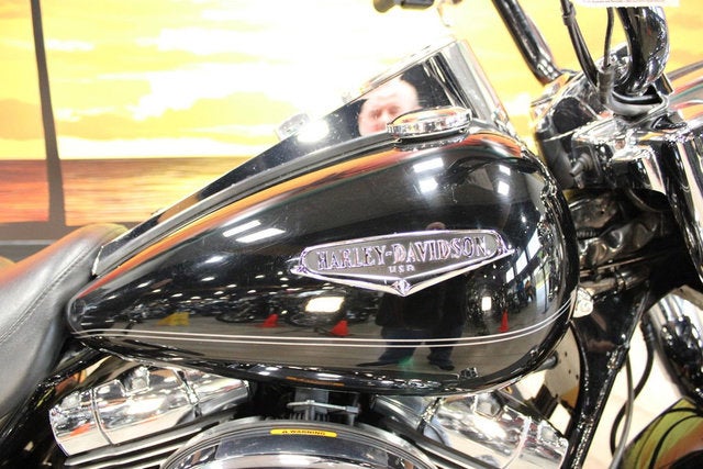 2007 Harley-Davidson FLHRC - Road King Classic Base