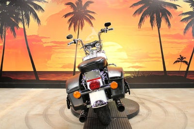 2008 Harley-Davidson FLHRC - Road King Classic Base