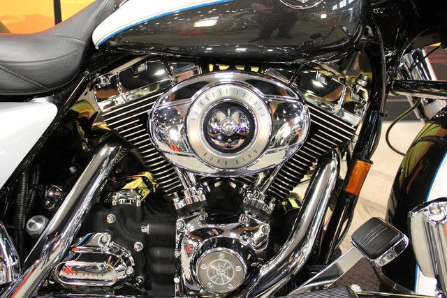2008 Harley-Davidson FLHRC - Road King Classic Base