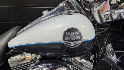 2008 Harley-Davidson FLHRC - Road King Classic Base