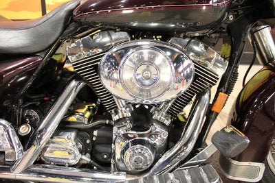 2005 Harley-Davidson Touring FLHRCI - Road King Classic
