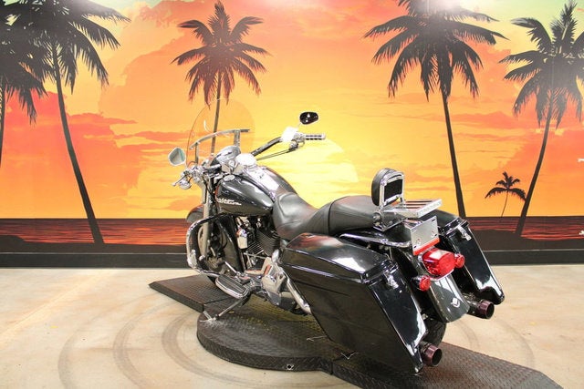 2005 Harley-Davidson FLHRS - Road King Custom Base