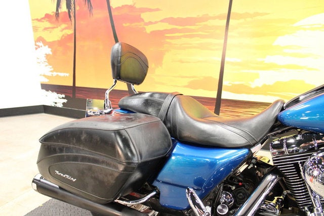 2005 Harley-Davidson FLHRS - Road King Custom Base