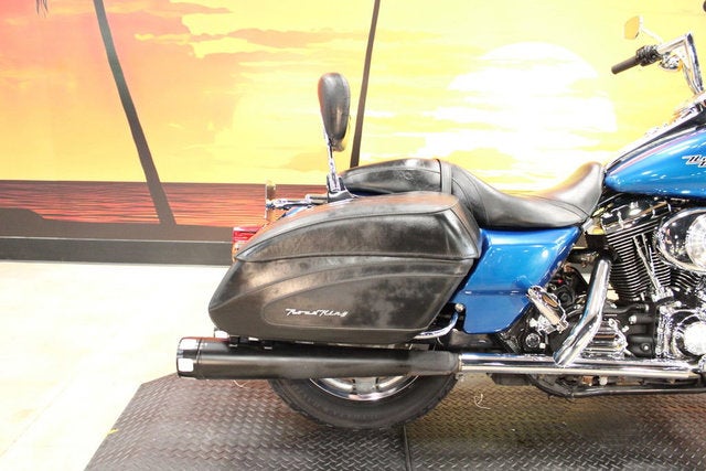 2005 Harley-Davidson FLHRS - Road King Custom Base