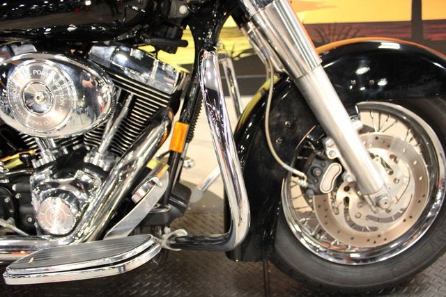 2006 Harley-Davidson FLHRS - Road King Custom Base