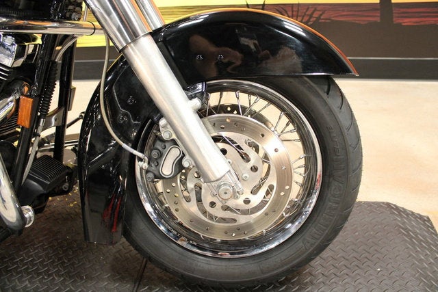 2006 Harley-Davidson FLHRS - Road King Custom Base