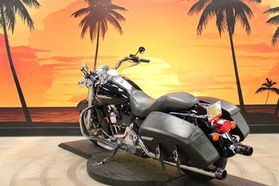 2006 Harley-Davidson FLHRS - Road King Custom Base